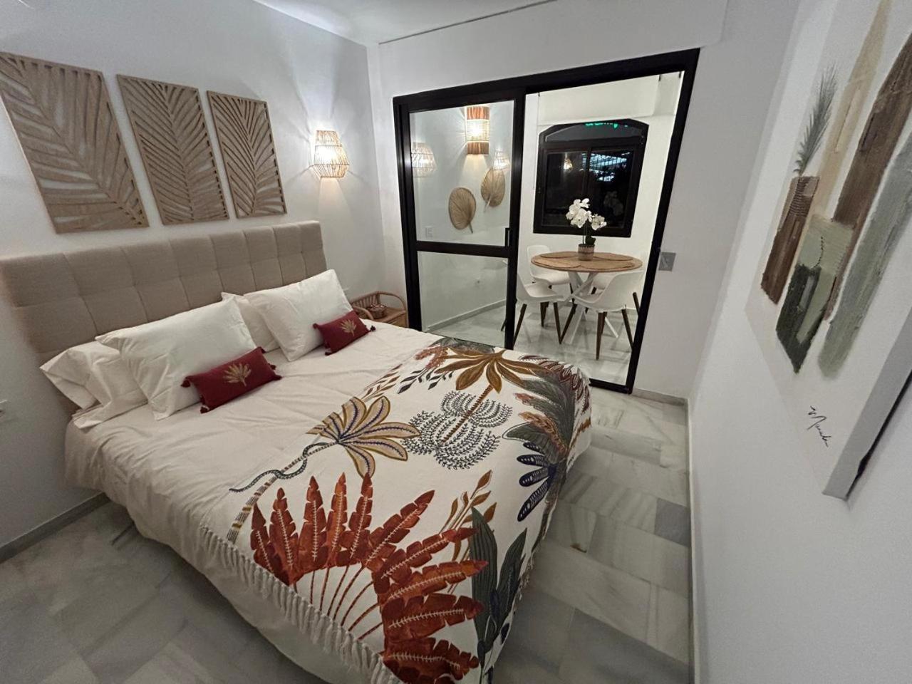 Nomad Stays Milos Y Bali Marbellac Extérieur photo